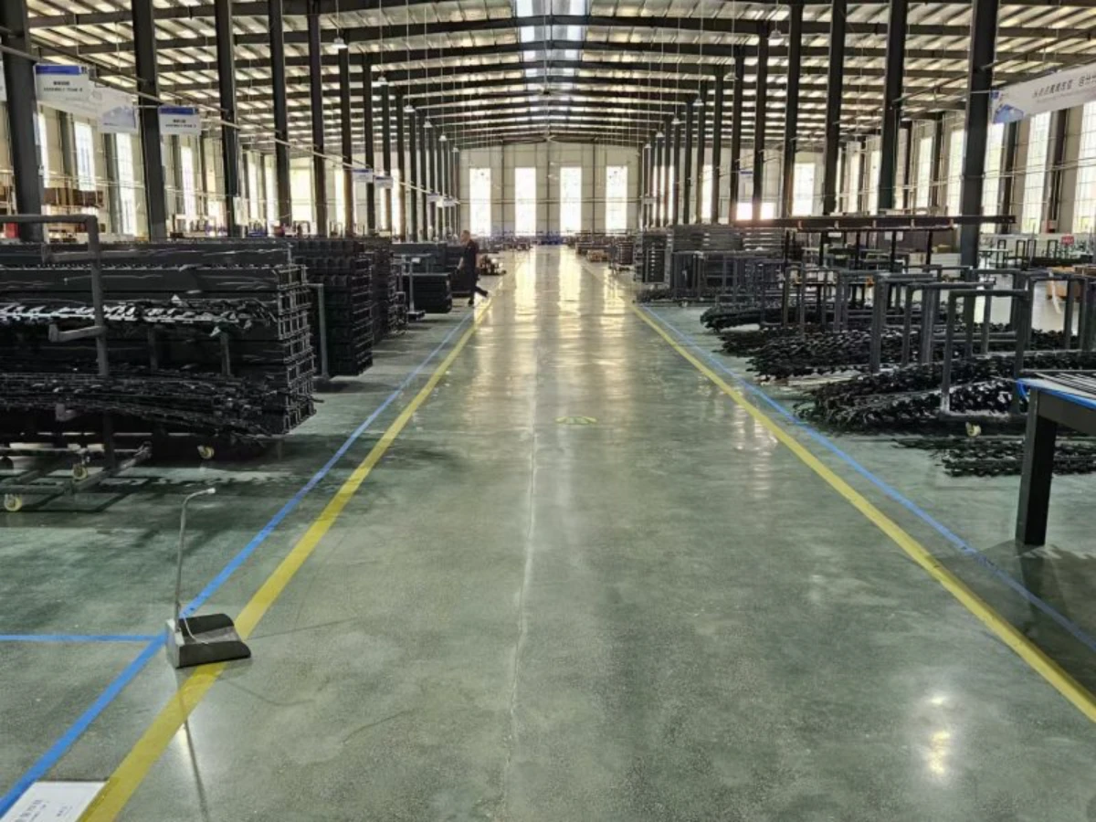 Production workshop — alux pergola factory