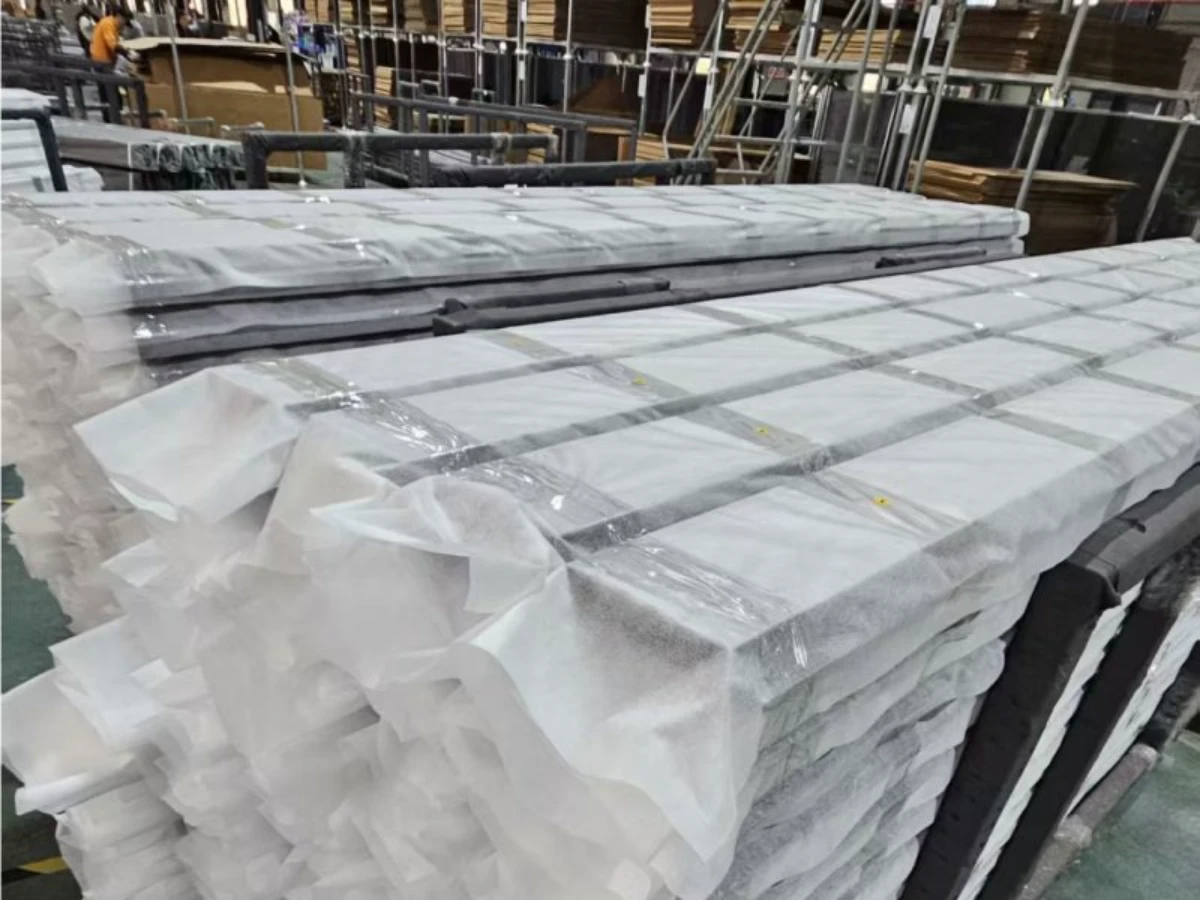 Pre-shipment packing — alux pergola factory